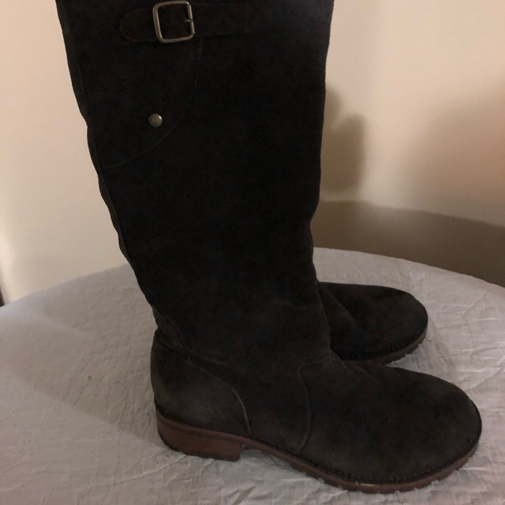Brown leather boots size 11